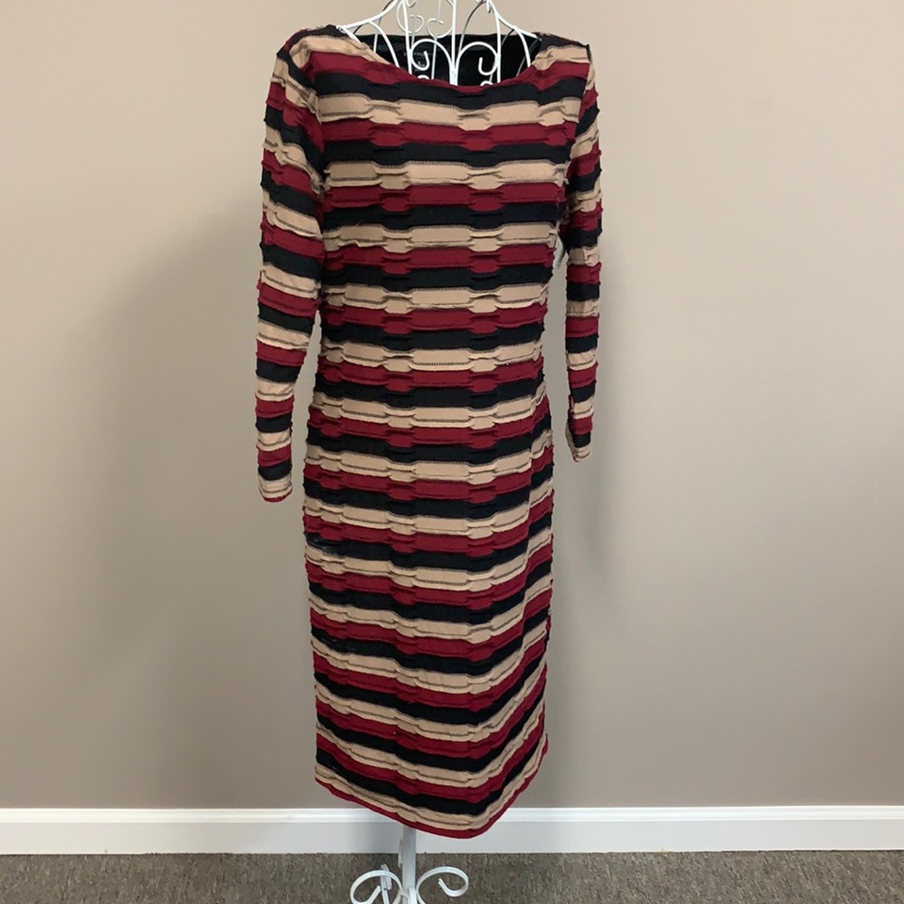 Quarter sleeve pattern dress